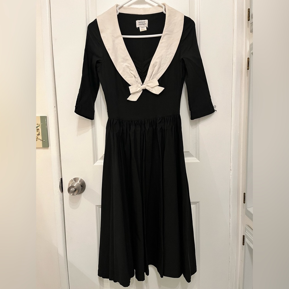 Unique Vintage Black and White Dress